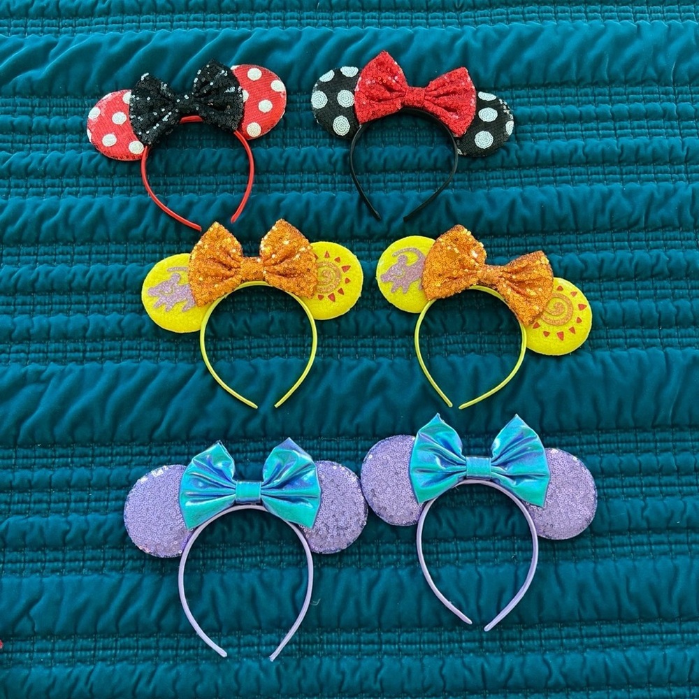 Mommy and Me Disney Ears Lot (Like New)